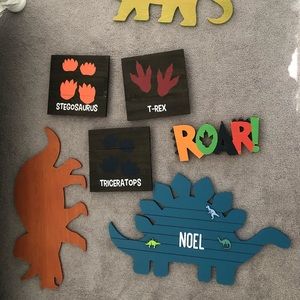Wooden dinosaur wall decor